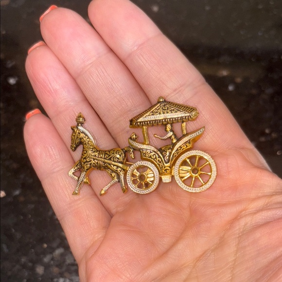 Vintage Damascene Horse and Carriage Brooch - Picture 1 of 5